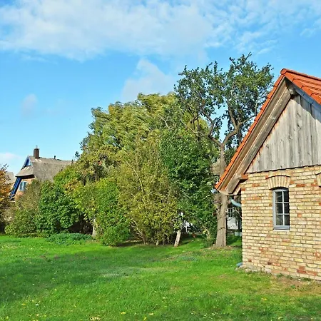 Neu Angeboten Mönchguter U Reetdach Mit Kamin Ferienhaus *