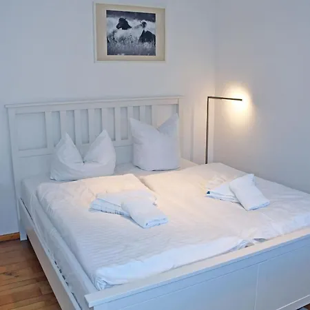 Neu Angeboten Mönchguter U Reetdach Mit Kamin Gager