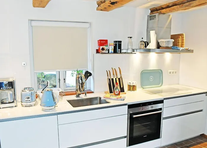 Neu Angeboten Moenchguter U Reetdach Mit Kamin Dom wakacyjny Gager